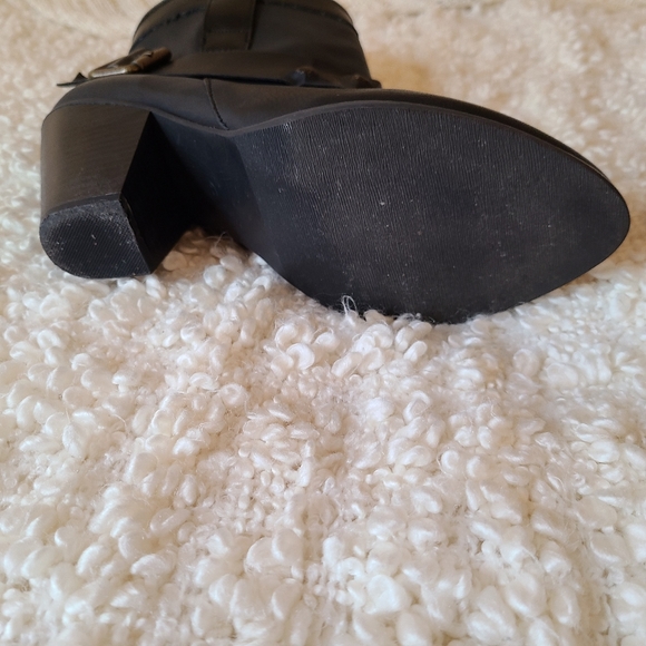 Black booties shoes Women's size 10 - Picture 11 of 11